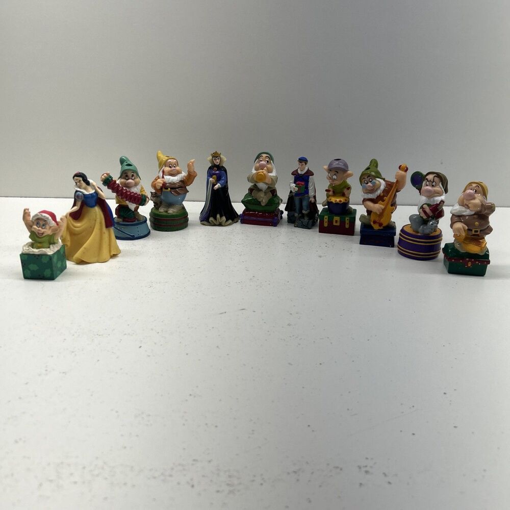 Disney Snow, White and the candle cake toppers with evil‎ queen Pvc Figurines 11